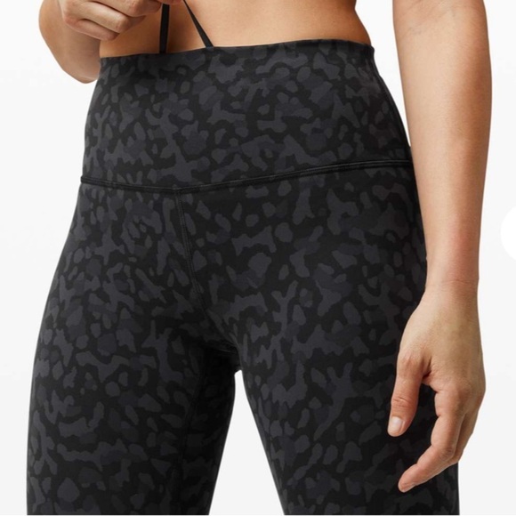 Lululemon I 10 - Picture 11 of 12